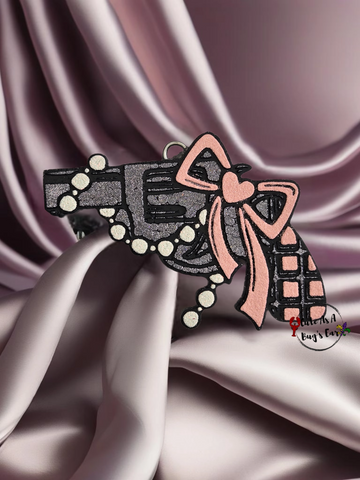 Pistols and Pearls Freshie